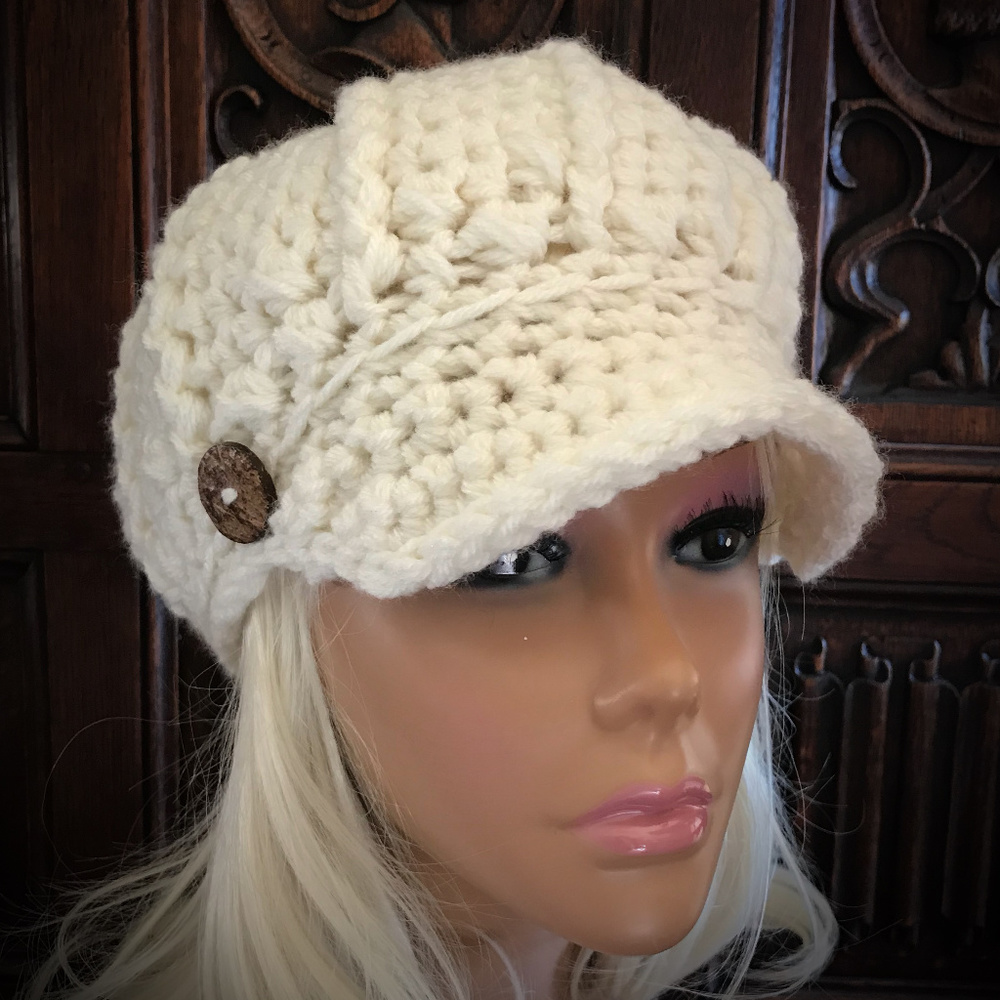 Hand Crochet Newsboy Hat in Cream